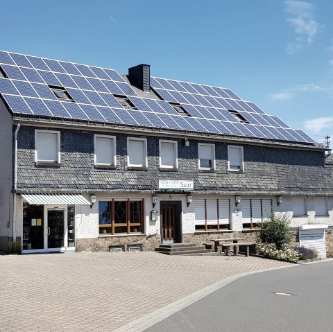 Dorfladen mit Gaststätte in Reudelsterz, © Foto: Svenja Schulze-Entrup, Quelle: Touristik-Büro Vordereifel