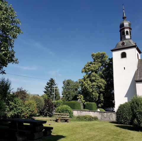 Pfarrkirche in Weiler, © Foto: Svenja Schulze-Entrup, Quelle: Touristik-Büro Vordereifel