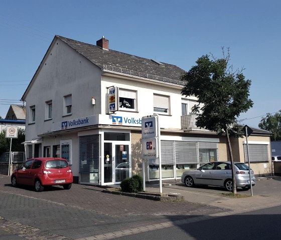 Volksbank Ettringen, © Foto: Svenja Schulze-Entrup, Quelle: Touristik-Büro Vordereifel