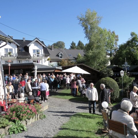 Oktoberfest in Boos im Gasthof zur Quelle, © Touristik-Büro Vordereifel/ Svenja Schulze-Entrup