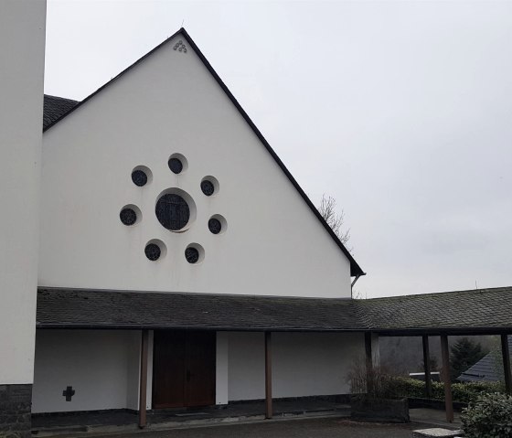 Pfarrkirche in Bermel, © Foto: Svenja Schulze-Entrup, Quelle: Touristik-Büro Vordereifel