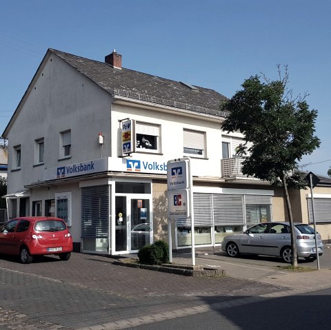 Volksbank Ettringen, © Foto: Svenja Schulze-Entrup, Quelle: Touristik-Büro Vordereifel