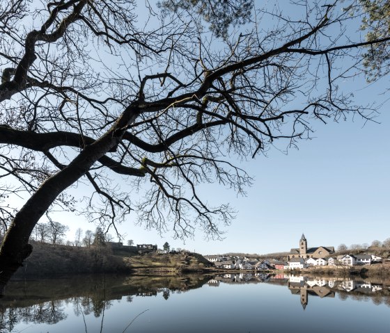 Ulmener Maar an der Vulkan-Rad-Route Eifel, © Eifel Tourismus GmbH, D. Ketz